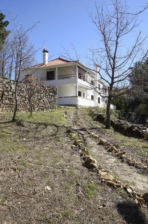 בית הארחה מנטגאס 	Casa Cerro Da Correia מראה חיצוני תמונה